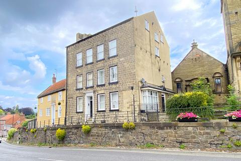 2 bedroom apartment to rent, High Street, Knaresborough