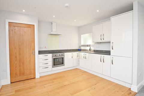 3 bedroom apartment to rent, York Place, Harrogate