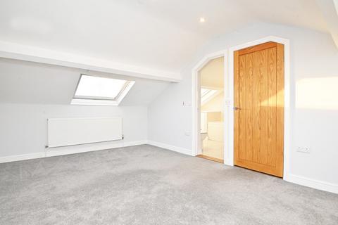 3 bedroom apartment to rent, York Place, Harrogate