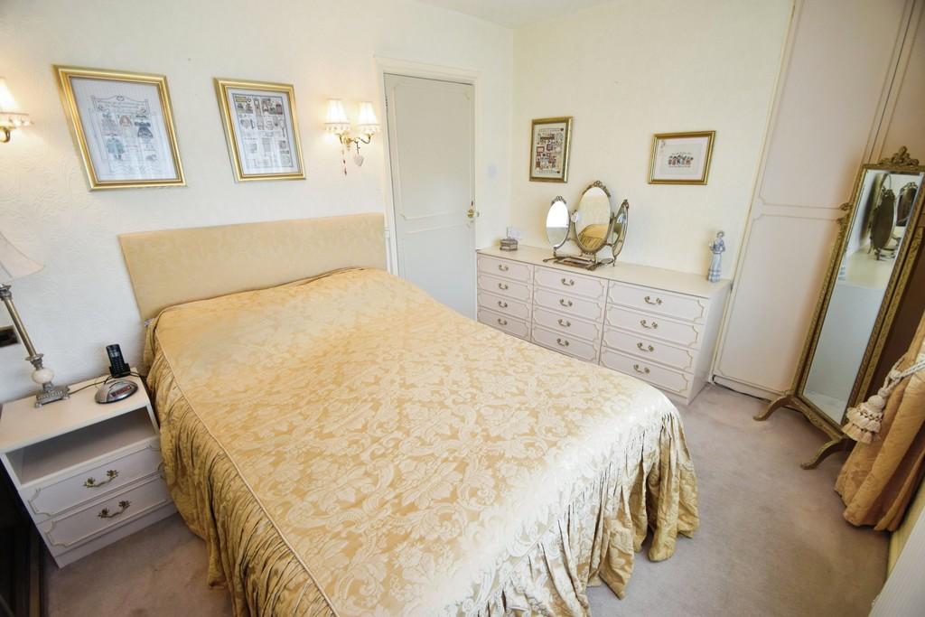 Bb34c055-Bedroom 203