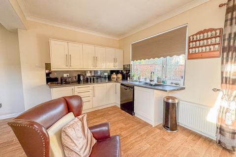 32 Aldermans Hill, Hockley, SS5 4RW