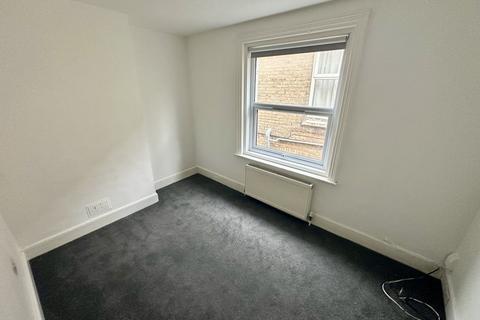 2 bedroom apartment to rent, Christchurch Road, Boscombe