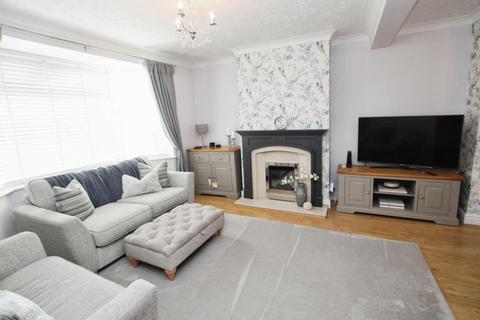 3 bedroom semi-detached house to rent, Neville Road, Bristol BS15