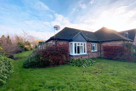 2 bedroom terraced bungalow for sale, Badger Court, Loughborough