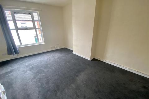 2 bedroom terraced house to rent, Mostyn Street, Wolverhampton WV1