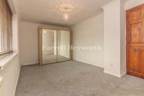 6 Bibby Drive, Staining, Blackpool, FY3 0DG