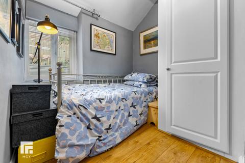 6 Bristol Terrace, Gwaelod Y Garth, Cardiff, CF15 9HR