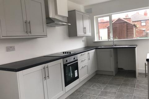 3 bedroom semi-detached house to rent, Bournville, Goole