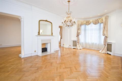 5 bedroom flat to rent, PALACE GATE, London, W8