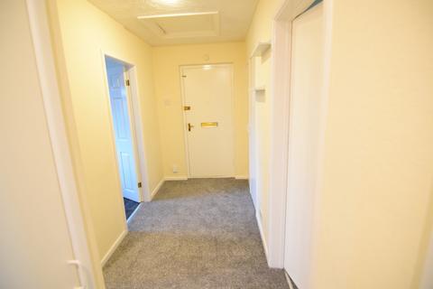 2 bedroom apartment to rent, Lindsay Court, New Road