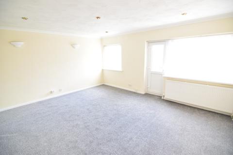 2 bedroom apartment to rent, Lindsay Court, New Road