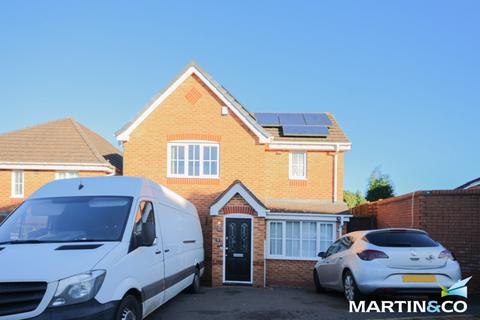 4 bedroom detached house to rent, Mallen Drive, Tividale, Oldbury, B69