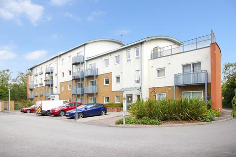 2 bedroom apartment for sale, Trafalgar Gardens, Pound Hill