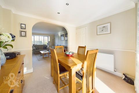 4 bedroom detached house for sale, Scholars Walk, Diss