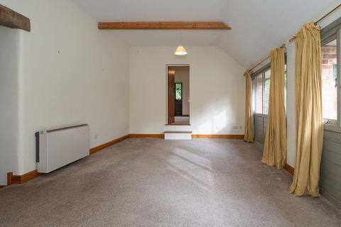 2 bedroom barn conversion to rent, Measham Road, Snarestone