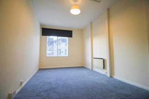 1 bedroom flat to rent, High Street, Ongar CM5