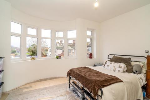 3 bedroom terraced house for sale, Inniskilling Road, London