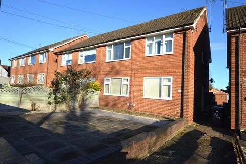 2 bedroom ground floor maisonette to rent, Royal Oak Lane , Ash Green