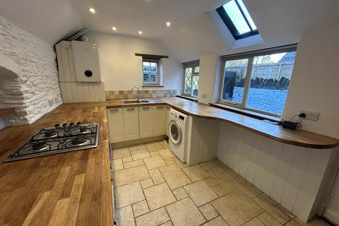 3 bedroom terraced house to rent, Fromefield, Frome