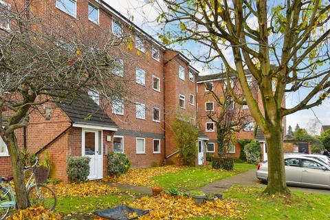 2 bedroom apartment for sale, Regency Court, Victoria Park E9