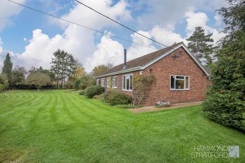 5 bedroom detached bungalow for sale, School Lane, Besthorpe