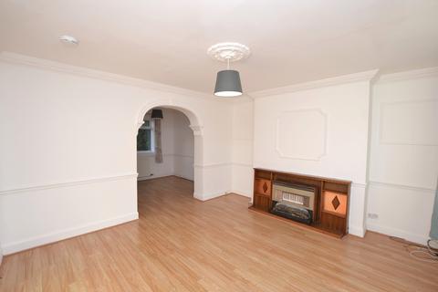 3 bedroom flat to rent, Fairford Gardens, Liberton, Edinburgh, EH16