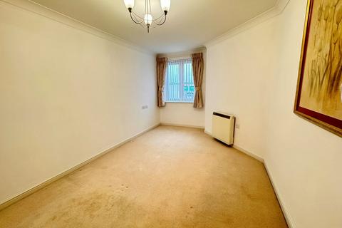 2 bedroom flat for sale, Worthing Road, East Preston