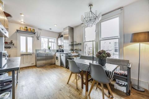 3 bedroom flat for sale, Mount Nod Road, London SW16