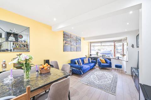 4 bedroom terraced house for sale, Daneland, East Barnet Village, Barnet, EN4