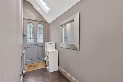 3 bedroom house for sale, Strachan Place, Wimbledon, SW19