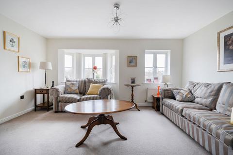 136 Freestone Way, Corsham, SN13 9FP