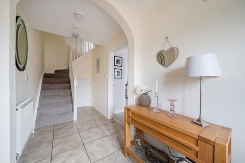 136 Freestone Way, Corsham, SN13 9FP
