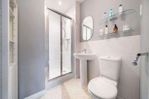 136 Freestone Way, Corsham, SN13 9FP