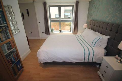 1 bedroom apartment to rent, The Island, Brentford