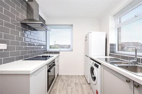 2 bedroom flat for sale, Woodlands Avenue, Rustington, Littlehampton, West Sussex, BN16