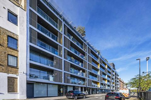 2 bedroom flat for sale, Copperfield Road, London E3