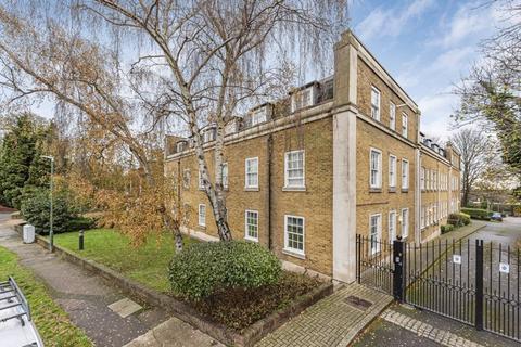 3 bedroom flat for sale, Church Walk, Wilmington