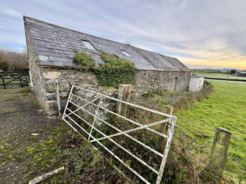 Outbuilding