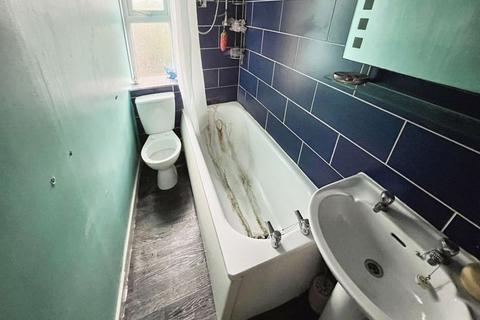 8 Back Bradshaw Brow, Bolton, BL2 3DJ