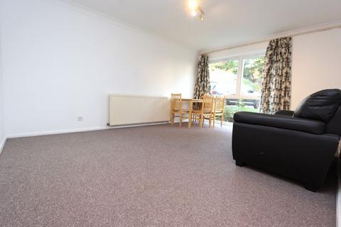 1 bedroom flat to rent, Lucerne Close, Palmers Green N13