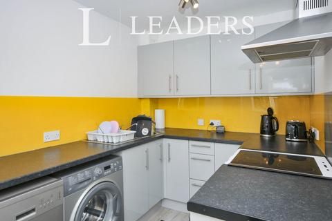 1 bedroom flat to rent, Leesons Hill