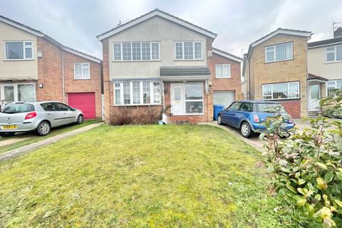 6 bedroom detached house to rent, Leng Crescent, Norwich