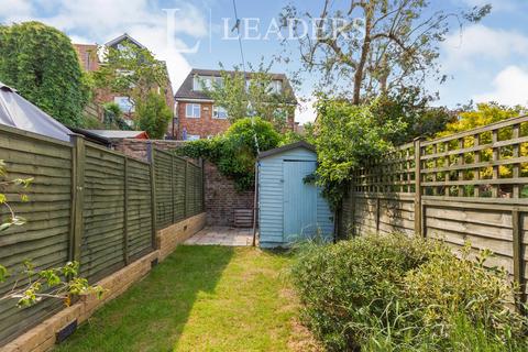 2 bedroom terraced house to rent, Cobden Road, Sevenoaks, TN13