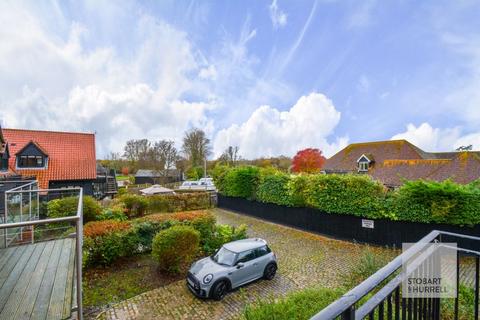 4 bedroom link detached house for sale, Ferry Cott Lane, Norwich NR12