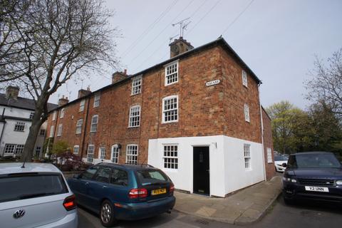 3 bedroom end of terrace house to rent, The Square, Darley Abbey