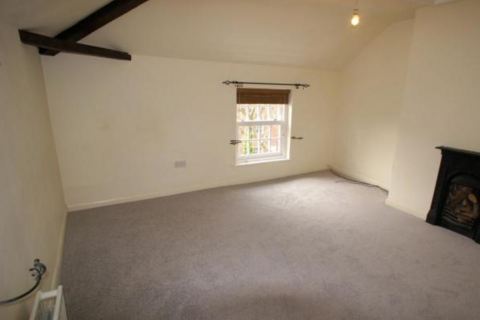 3 bedroom end of terrace house to rent, The Square, Darley Abbey