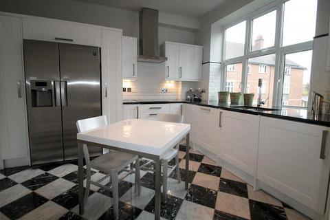 3 bedroom apartment to rent, Bridge House, Sutton