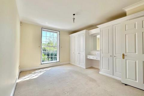 2 bedroom apartment for sale, Crossways, Beaconsfield HP9