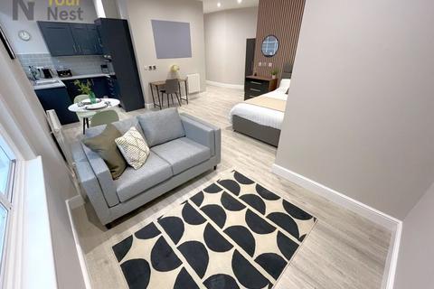Studio to rent, Apartment 1, Centaur House, Great George Street, Leeds, LS1 3LA