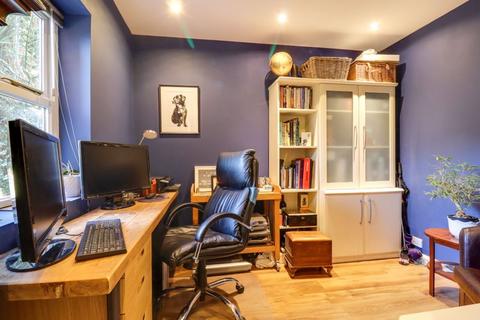 64 Chobham Road, Ascot, SL5 0HG